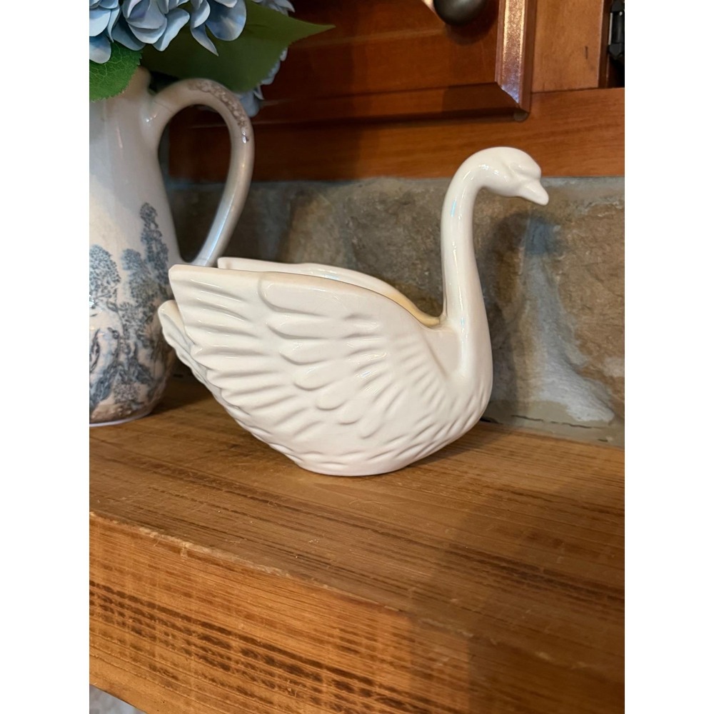 Vintage White Ceramic Swan Planter Figurine Catchall Bowl 8x7x6 Cottagecore